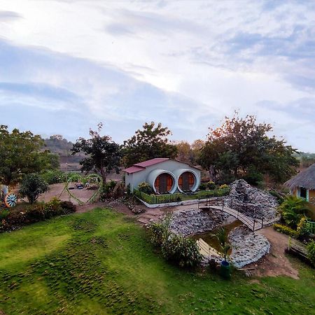 Van Vagdo Resort Rajpipla Экстерьер фото