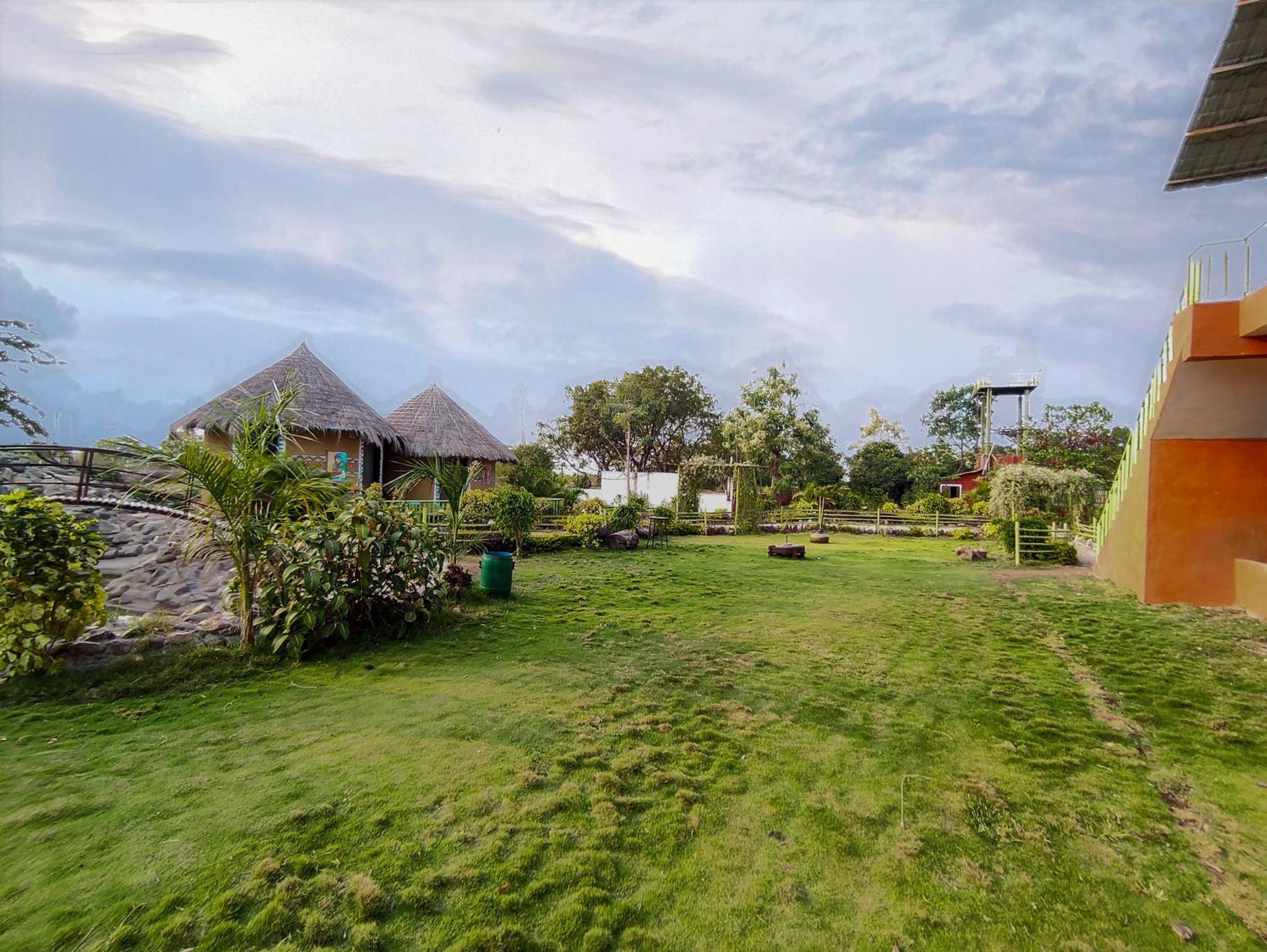 Van Vagdo Resort Rajpipla Экстерьер фото