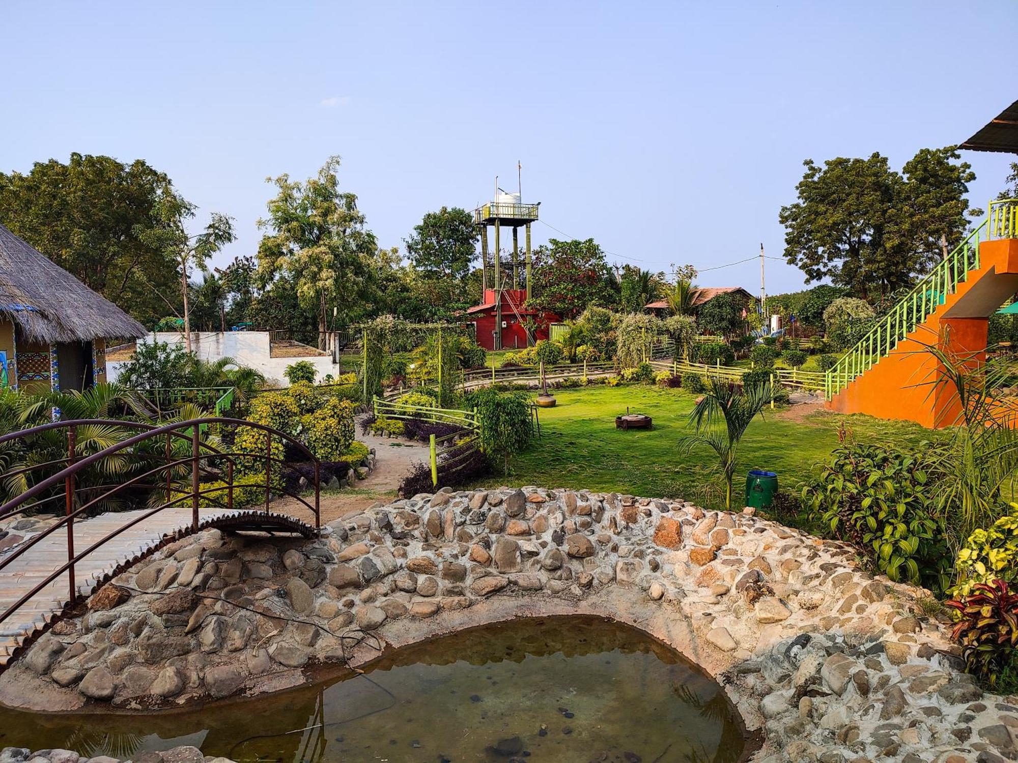 Van Vagdo Resort Rajpipla Экстерьер фото