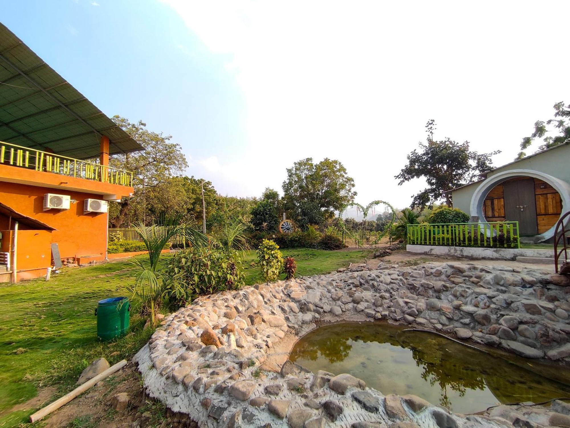 Van Vagdo Resort Rajpipla Экстерьер фото