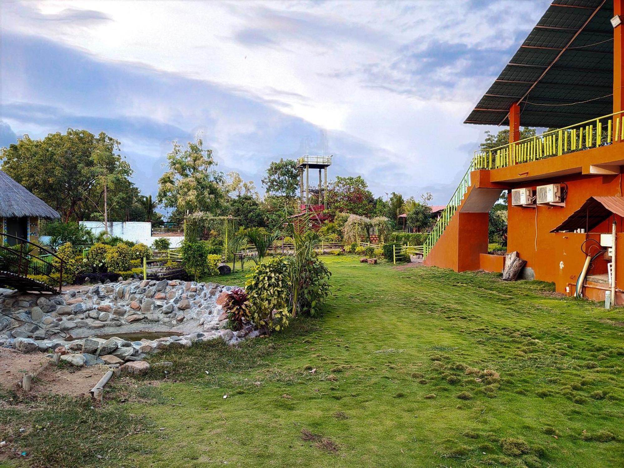 Van Vagdo Resort Rajpipla Экстерьер фото
