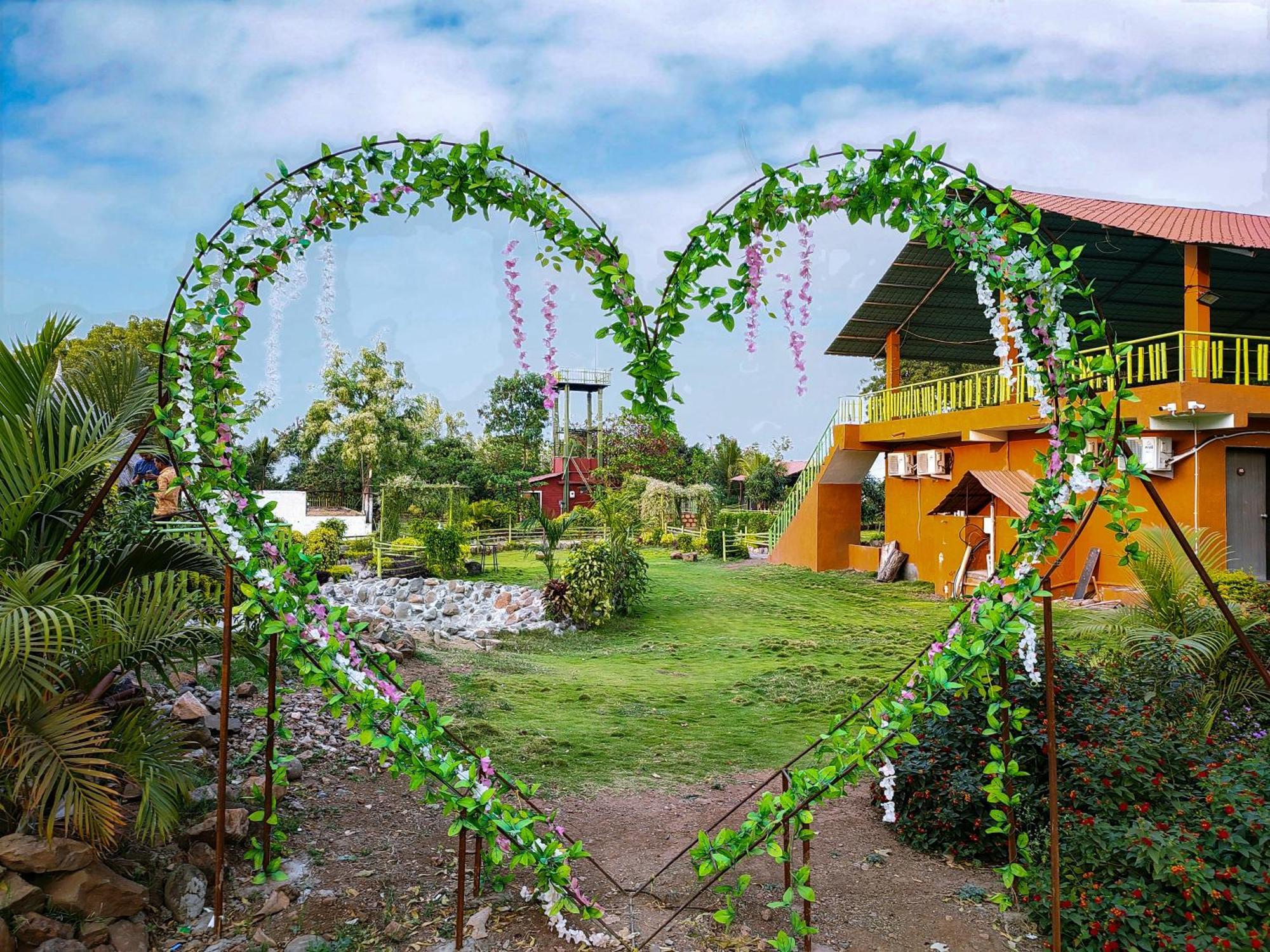 Van Vagdo Resort Rajpipla Экстерьер фото