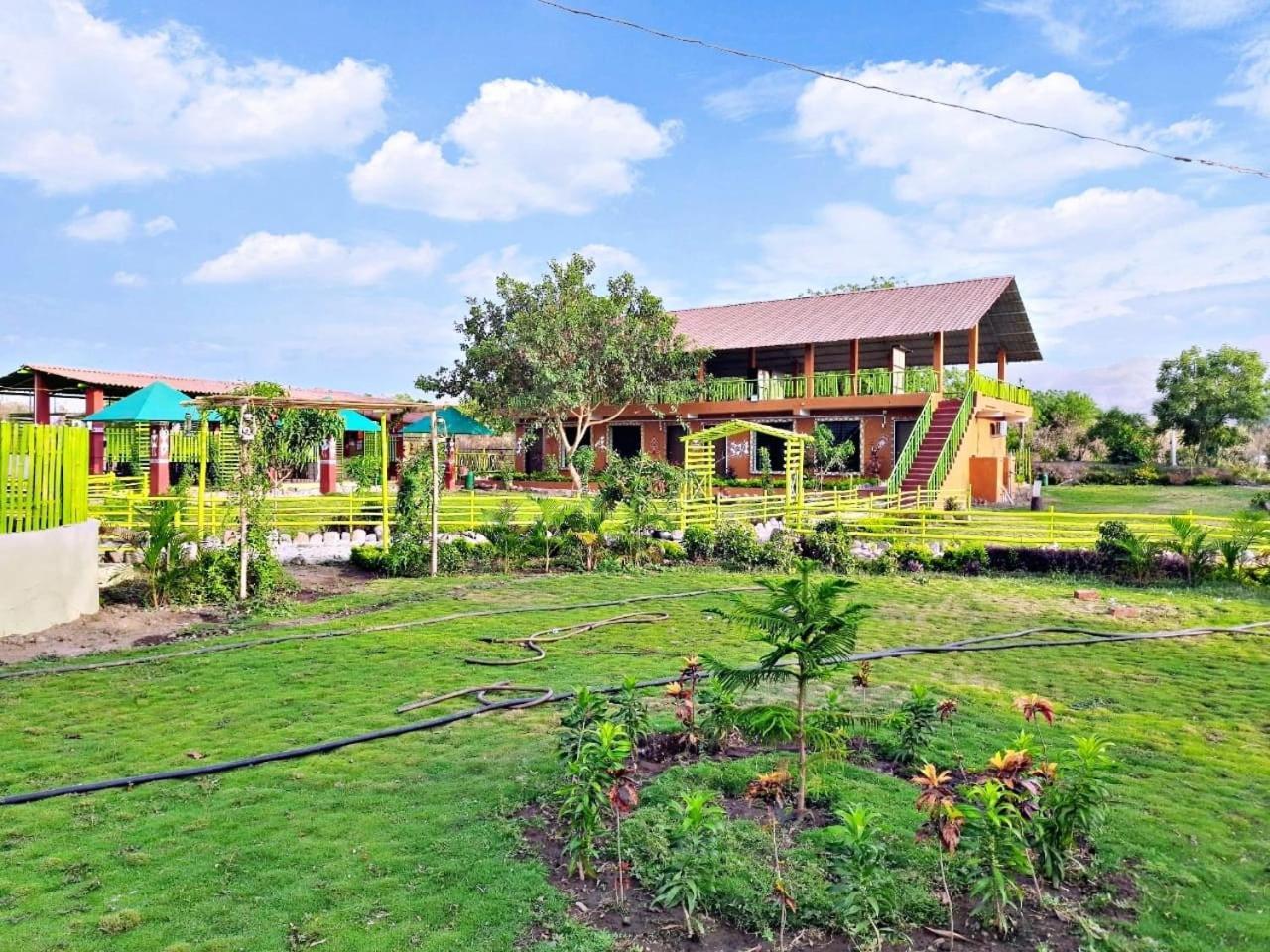 Van Vagdo Resort Rajpipla Экстерьер фото