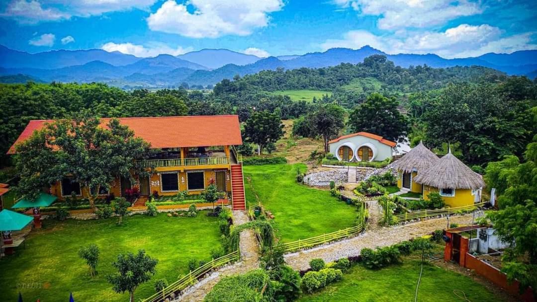 Van Vagdo Resort Rajpipla Экстерьер фото