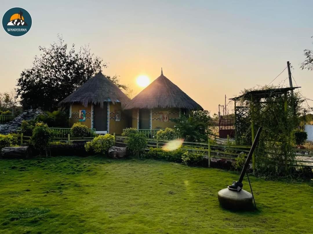 Van Vagdo Resort Rajpipla Экстерьер фото